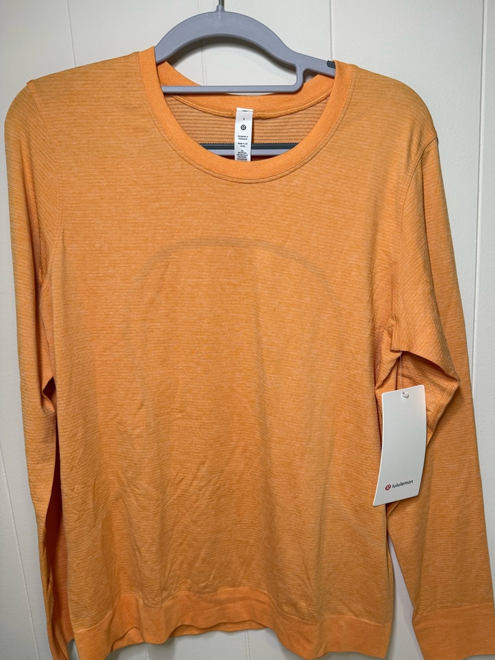 NWT lululemon Swiftly Relaxed Long Sleeve Shirt in Summer Glow / Mango Dream 🧡🍑